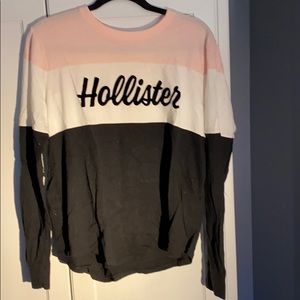 Hollister 3 colored long sleeve tee shirt.